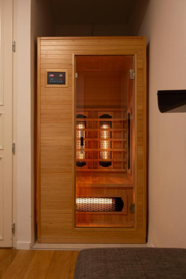 Luxurious Minimalist Residence With Sauna By Prestige Homes Budapeszt Zewnętrze zdjęcie