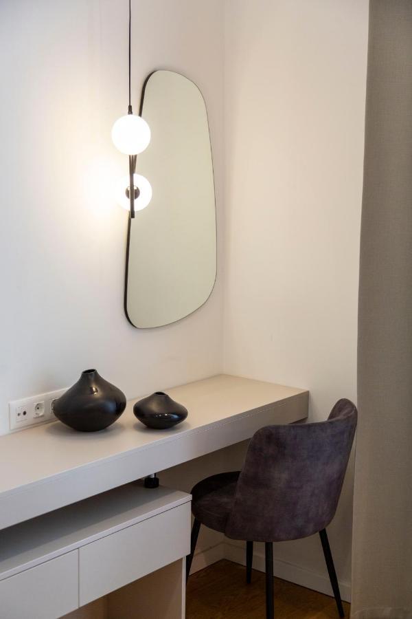Luxurious Minimalist Residence With Sauna By Prestige Homes Budapeszt Zewnętrze zdjęcie
